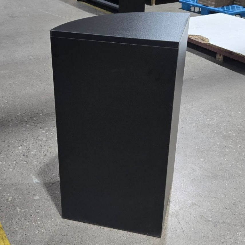 Retail Corner Counter