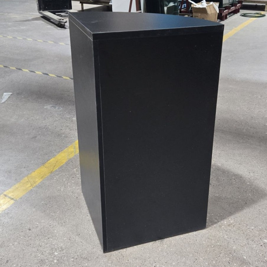 Retail Corner Counter