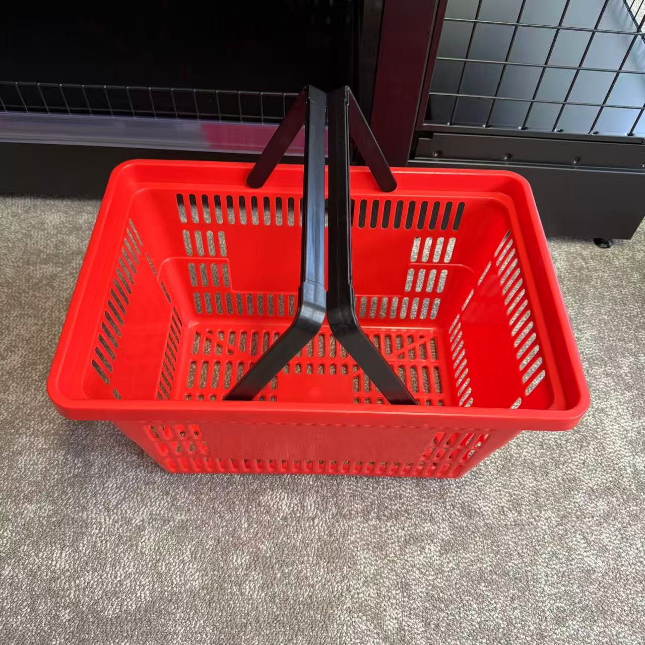 Shopping Basket – Red