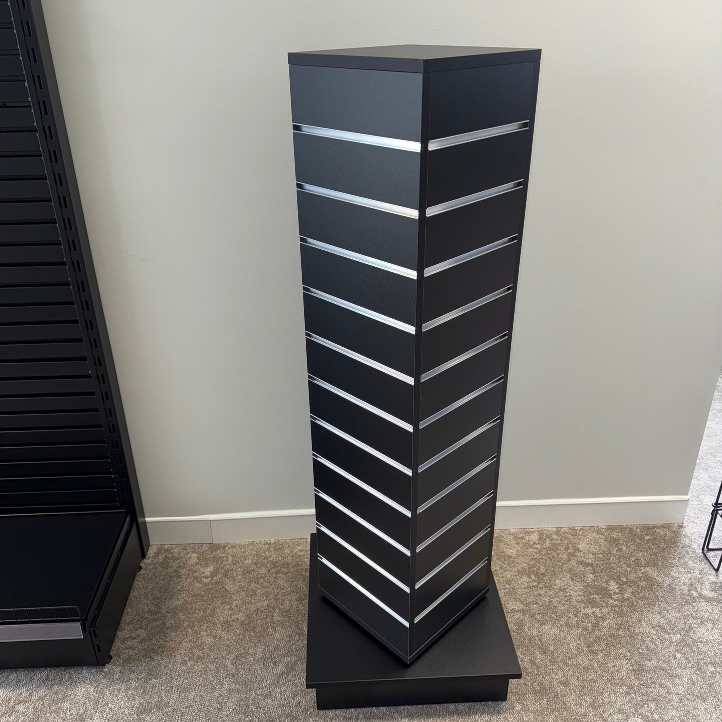 Black Slatwall Spinning Gondola